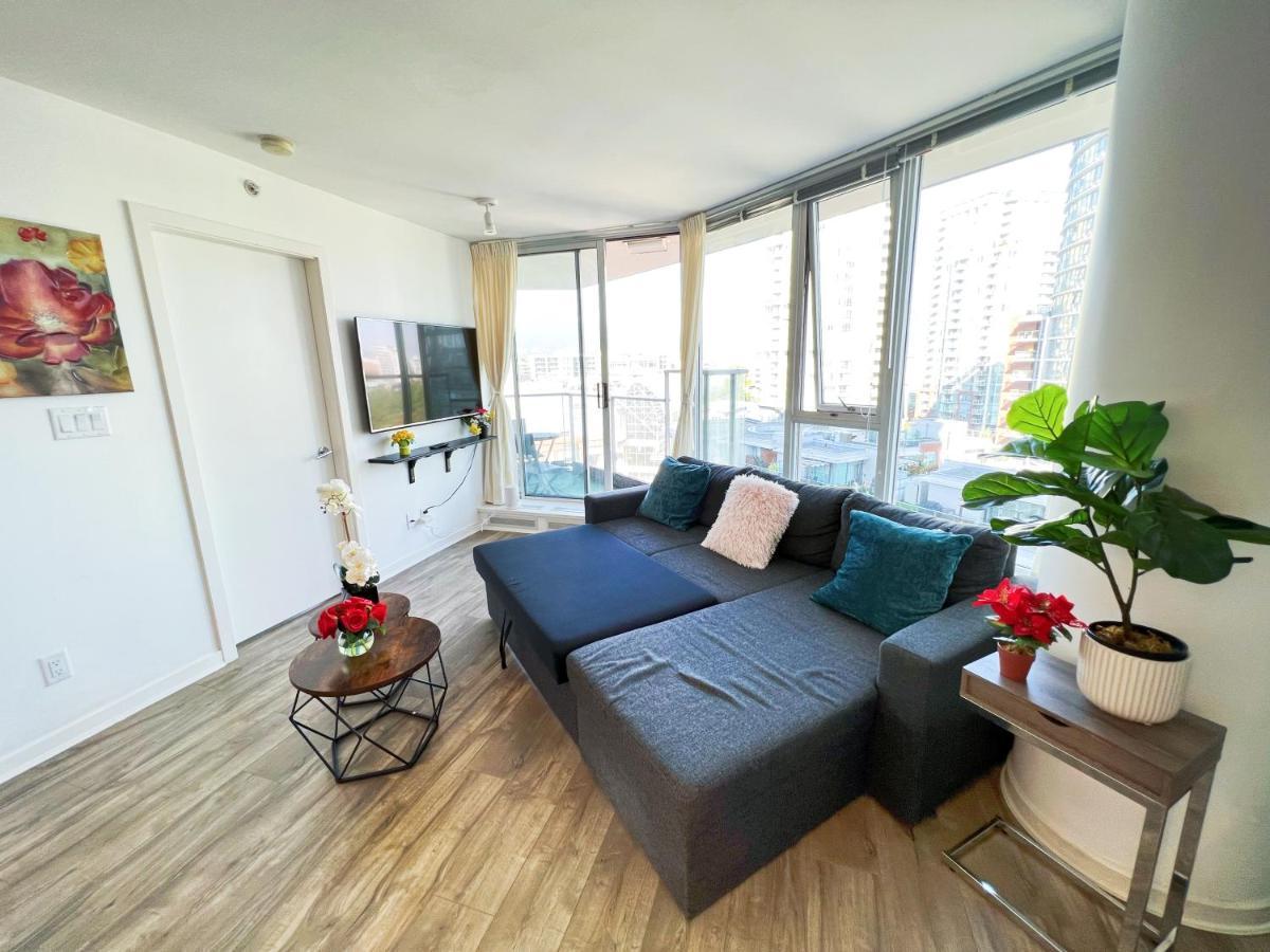 Downtown 4Bd 2Ba View Skytrain 2 Free Parking Lejlighed Vancouver Eksteriør billede